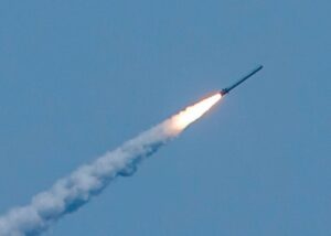 Вибухи пролунали у Львові й Івано-Франківську