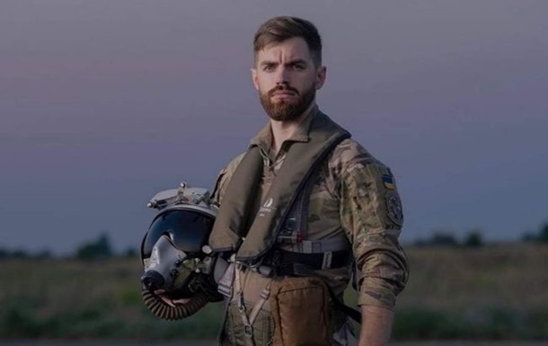 ДБР провело обшуки у матері загиблого пілота “Джуса”