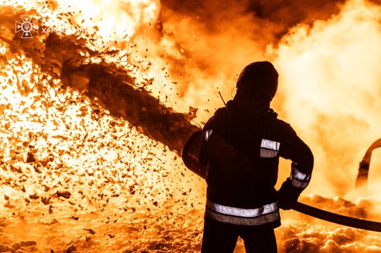 Демонстративна нелюдяність: у ДСНС відреагували на атаку рятувальників