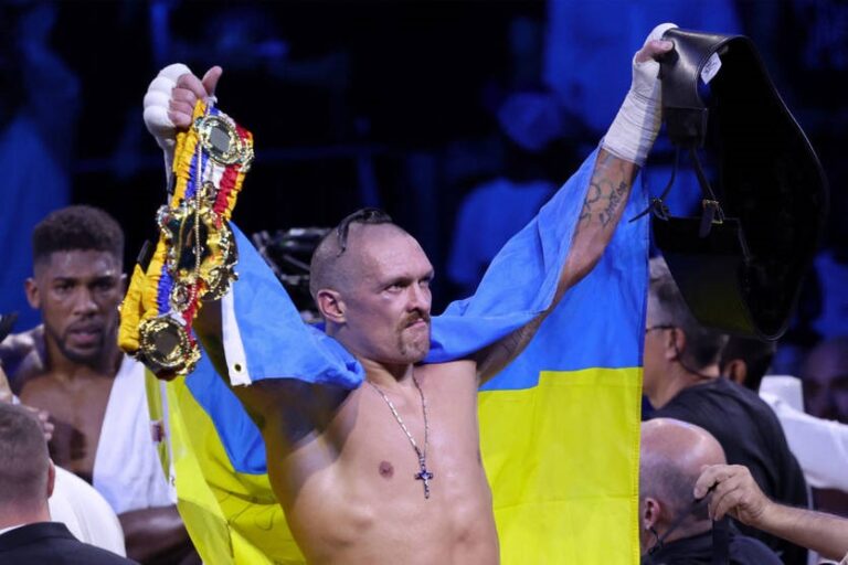Колишній тренер збірної України з боксу порівняв Усика з Мухаммедом Алі