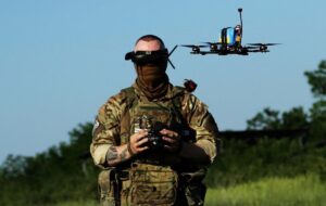Контракт 18-24 запустять для операторів дронів