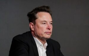 Маск змінив номер телефону після сварки з Трампом