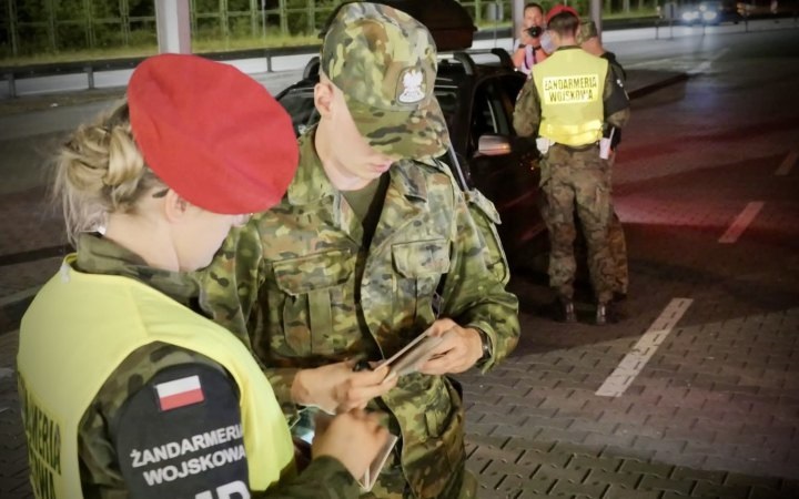 Польща  відновила контроль на кордонах із Німеччиною та Литвою