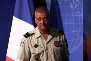 Новини світу - Росія зробила Францію "основною мішенню" в Європі - голова Генштабу