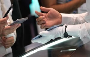 Samsung зберігає лідерство з поставок смартфонів