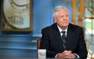 Сенатор Грем наполягає на законі щодо “драконівських” санкцій