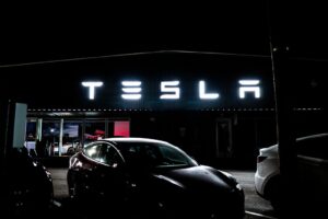Tesla втратила мільярди доларів через продаж 75% своїх біткоїнів
