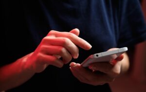 У кількох регіонах РФ масово відключили зв’язок та інтернет