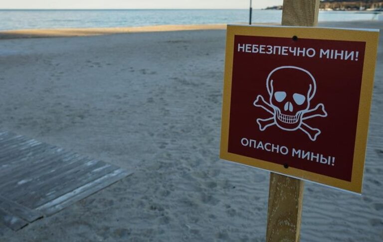 В Коблево поблизу берега вибухнула морська міна
