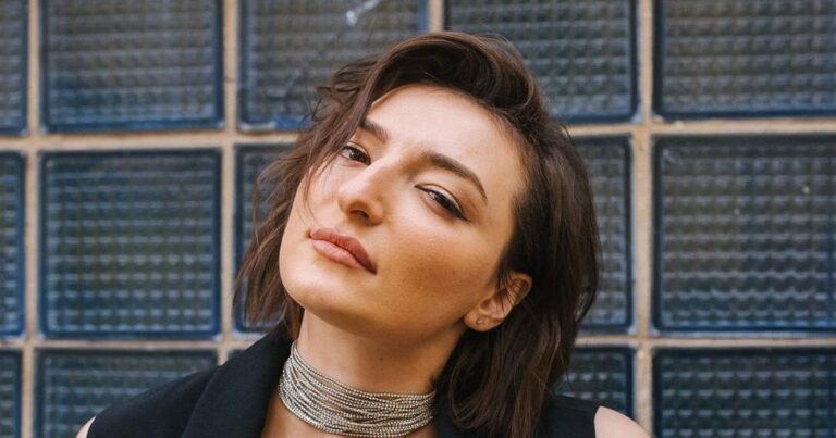 Акторка Анастасія Оруджова вперше розповіла про стосунки