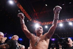Американський боксер поділився стратегією перемоги над Усиком