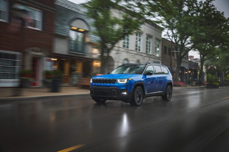 Jeep презентував нове покоління Cherokee