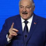 Лукашенко: Путіну пропонували вдарити по Банковій