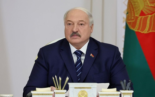 Лукашенко відповів, чи бачить своїм наступником сина Миколу
