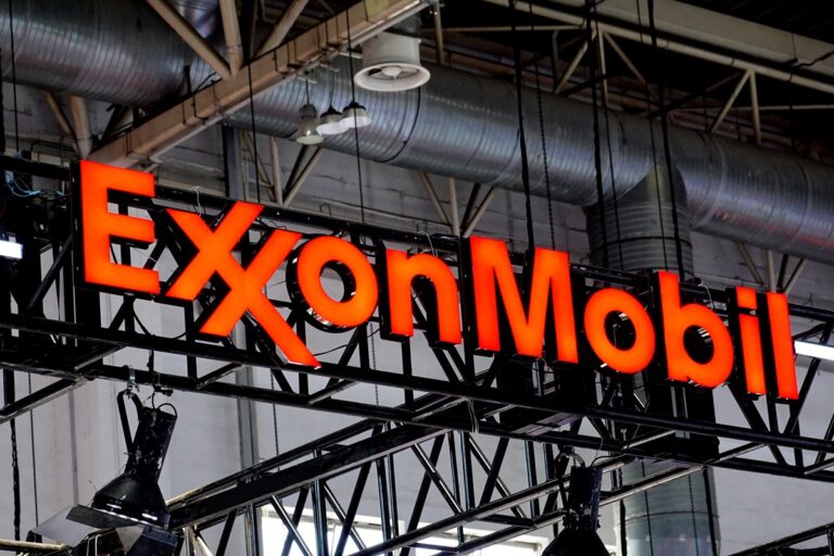 Нафтогазовий гігант США веде таємні переговори щодо повернення у РФ – ЗМІ