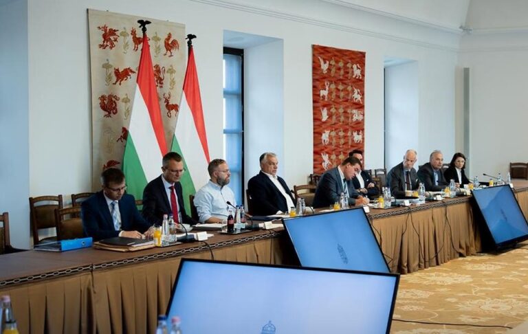 Орбан відреагував на удар Росії по Мукачеву