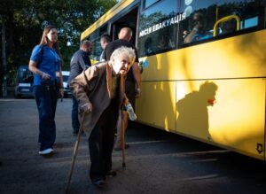 Переселенці: куди везуть примусово евакуйованих