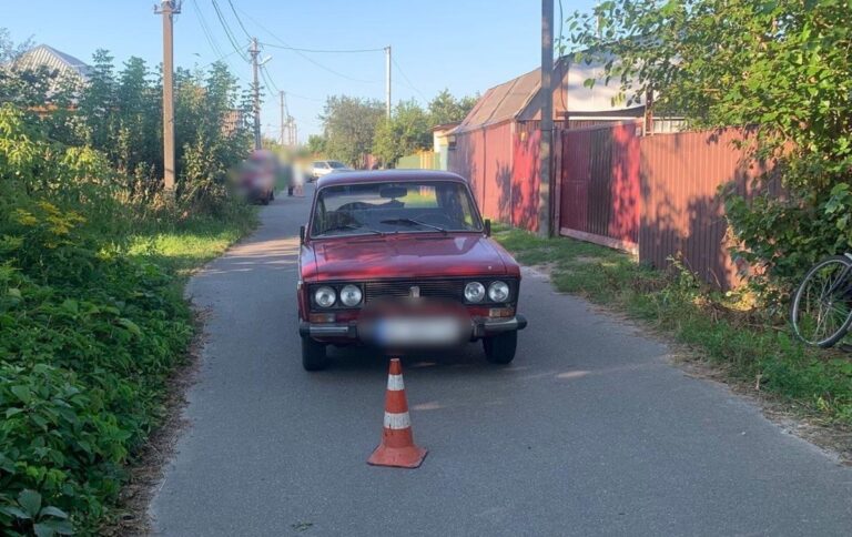 Під Києвом п’яний водій збив жінку на кріслі колісному