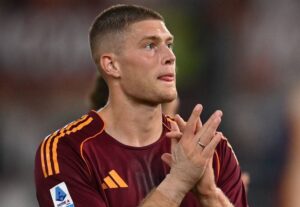 Новини спорту - Посередники працюють над переходом Довбика в англійський клуб