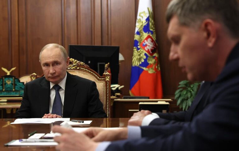 Путіну озвучили невтішні прогнози щодо економіки РФ