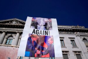 РФ готує фейки про Україну перед зустріччю Трампа і Путіна – ЦПД