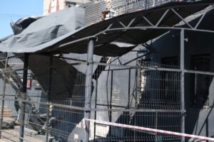 Росіяни вдарили по Новій пошті у Краматорську