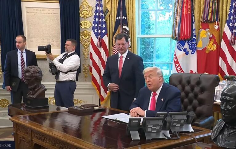 Трамп: Якби не я, Путін би захопив усю Україну