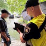 У Києві чоловік кинув гранату, його затримали