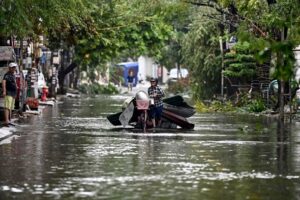 У В’єтнамі вирує тайфун: пошкоджено тисячі будинків, є загиблі