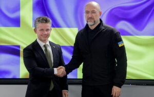Україна і Швеція спільно вироблятимуть зброю