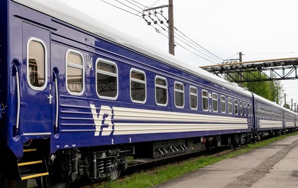 Укрзалізниця повідомила про зміну руху потягів після атаки РФ