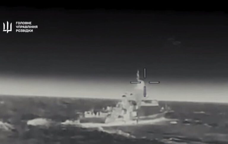 В Азовському морі уражено ракетний корабель Росії