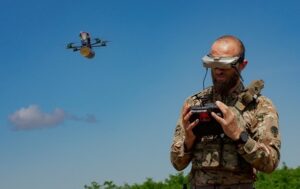 В МО назвали зарплату операторів БПЛА за новим контрактом