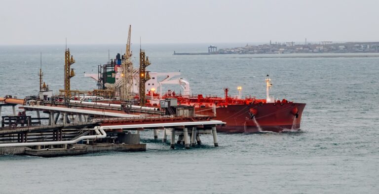 В’єтнам почав закупляти в Росії нафтохімічну сировину