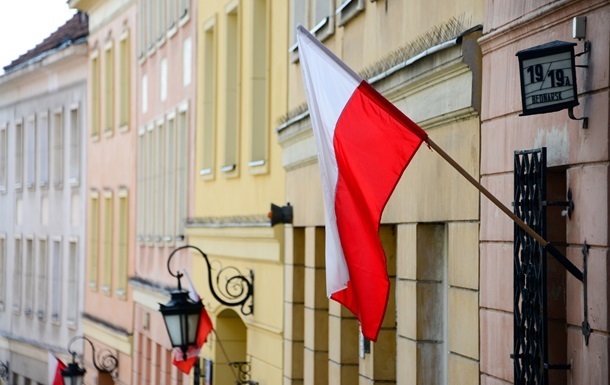 Відсутність Польщі на переговорах у США викликала внутрішню сварку