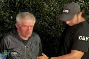 Новини України - Викрито сімох організаторів схем для ухилянтів