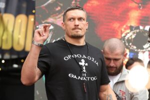 WBO вимагає від Усика провести бій з Паркером