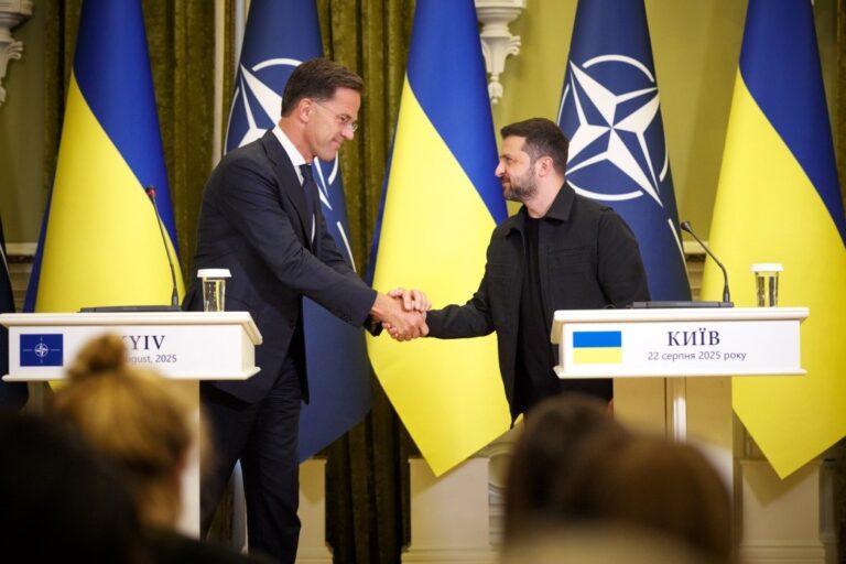 Зеленський розповів про нестачу мільярдів на дрони