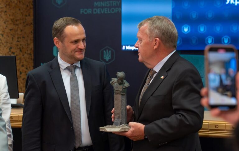 $375 млн від Данії: Кулеба розповів, на що підуть гроші