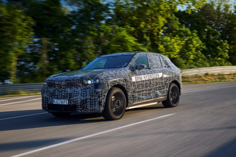 BMW дала перший офіційний погляд на новий X5