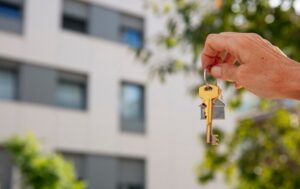 Квартирне питання: як в Україні планують вирішити проблему черг на житло
