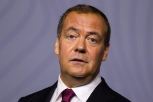 Медведєв пов’язав вбивство Кірка з Україною