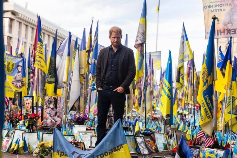 Принц Гаррі вшанував пам’ять загиблих українських захисників у Києві