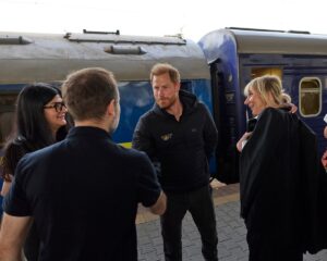 Принц Гаррі з несподіваним візитом прибув до Києва
