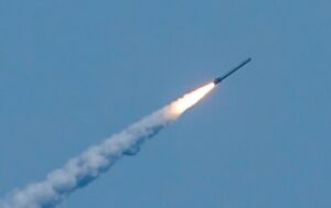РФ атакувала Україну ракетами: Польща підняла літаки