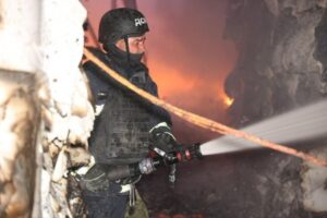 Росіяни поцілили по підприємству у Дніпрі