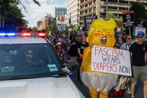 США охопили масові акції проти політики Трампа