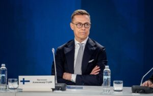 Стубб: Гарантії дієві лише за готовності воювати