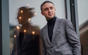 Тарас Тополя поділився архівними фото: як виглядав 17 років тому