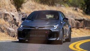 Toyota продаватиме апгрейди для старих GR Corolla